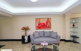 Apartamento espaçoso e luxuoso em Copacabana para 7 pessoas!